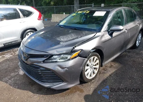 2019 Toyota Camry Le from USA, damaged, VIN 4T1B11HKXKU711536